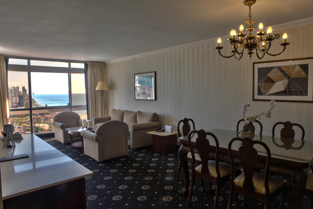 The Seasons Hotel -Studio & Suite Netanja Buitenkant foto